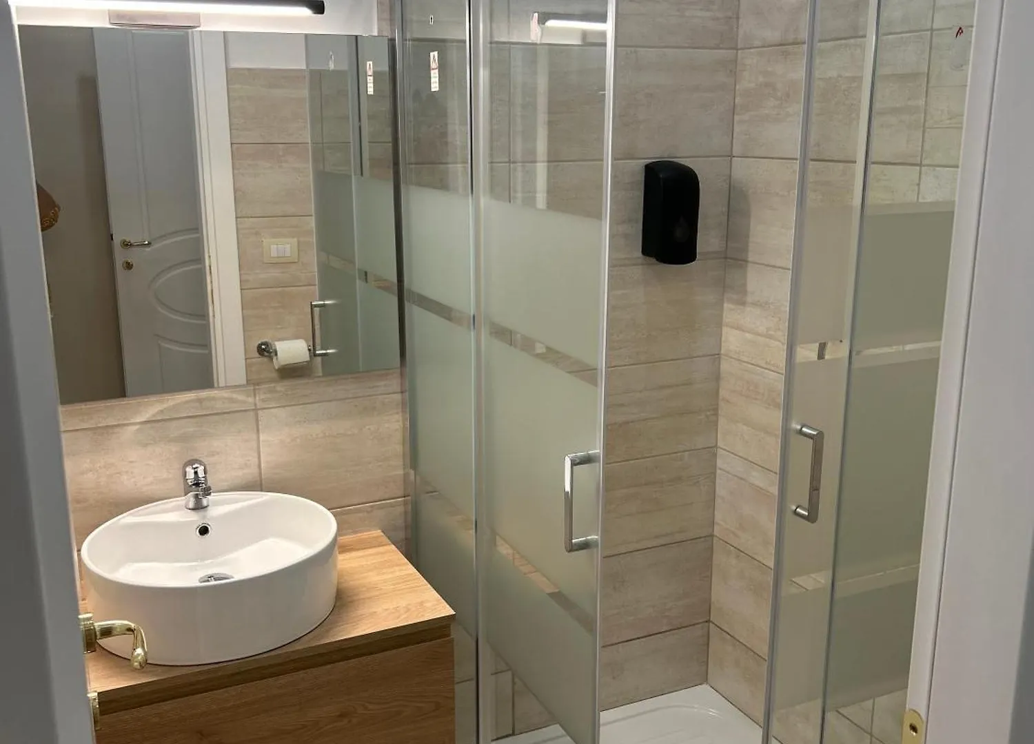 Guest house Sant'Erasmo Rooms Rome Italy